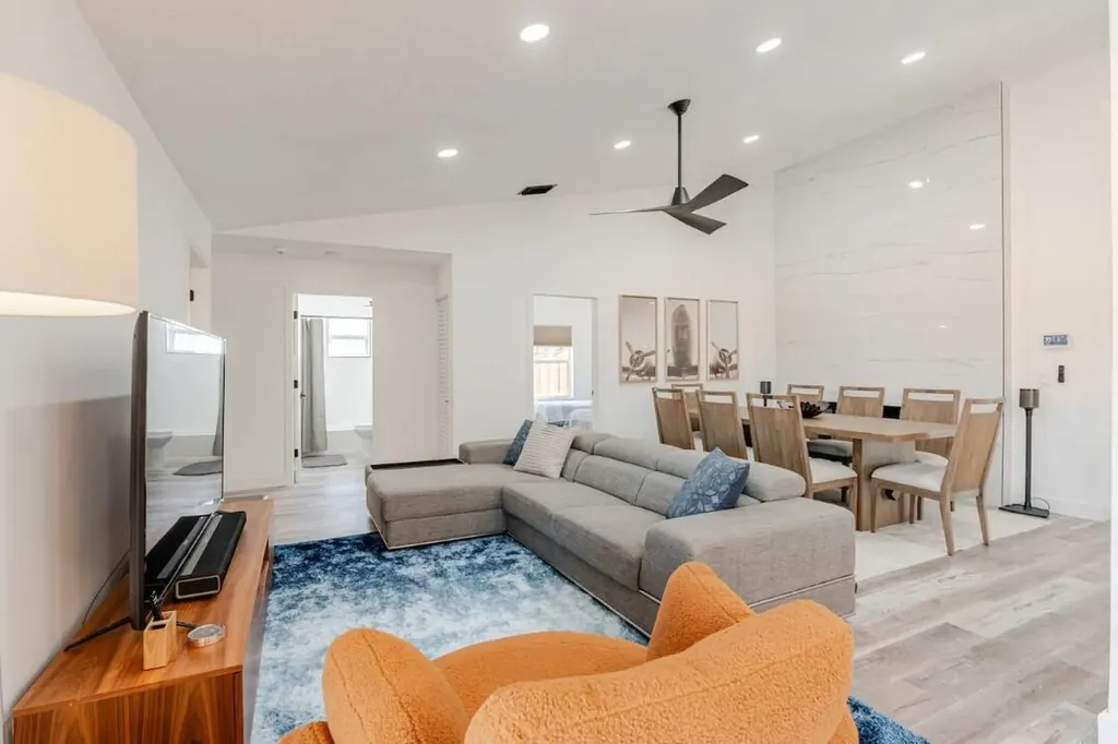 1860 Primrose Lane Wellington FL 33414