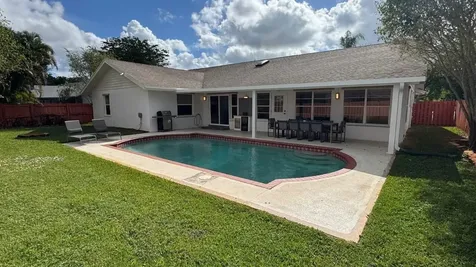 1860 Primrose Lane Wellington FL 33414