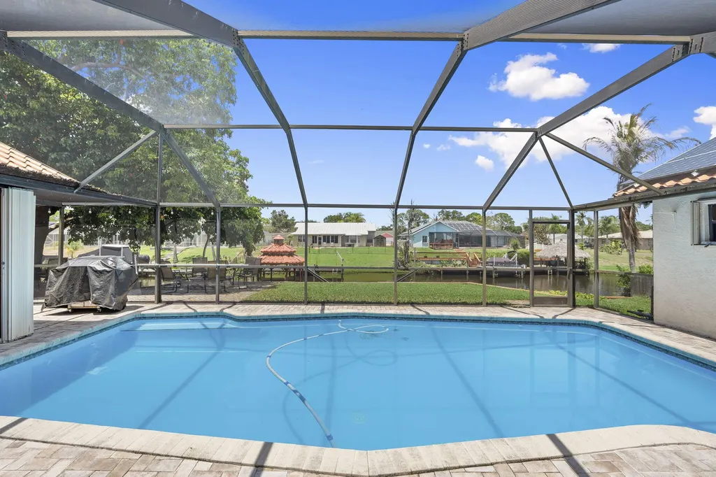 229 NE Sagamore Terrace Port St Lucie FL 34983