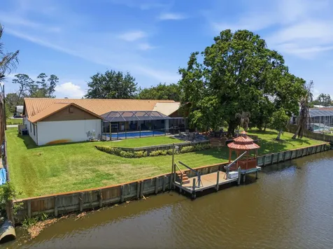 229 NE Sagamore Terrace Port St Lucie FL 34983