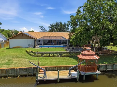 229 NE Sagamore Terrace Port St Lucie FL 34983