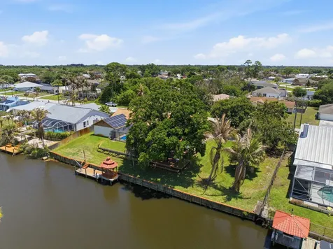229 NE Sagamore Terrace Port St Lucie FL 34983