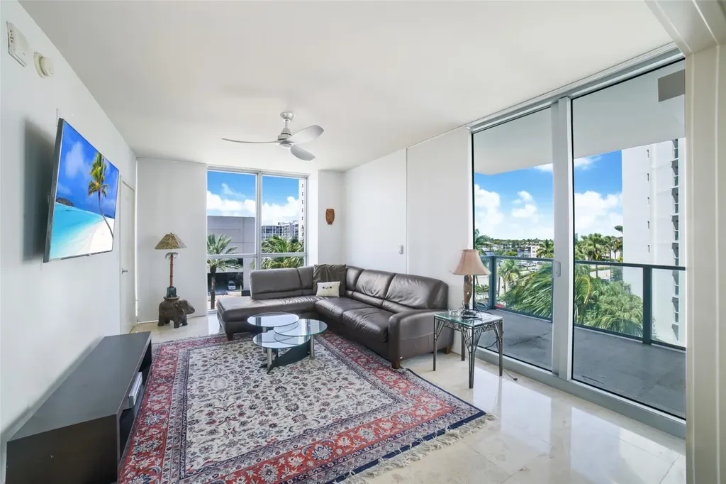 3101 S Ocean Drive Hollywood FL 33019
