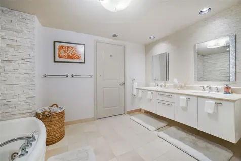 3101 S Ocean Drive Hollywood FL 33019