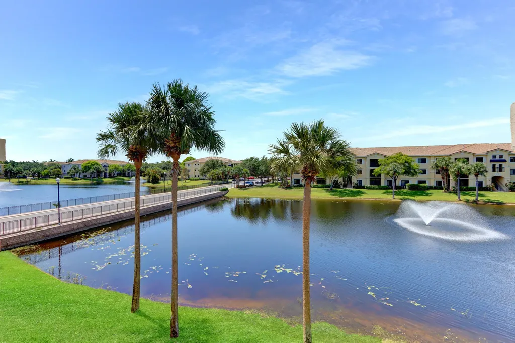 2813 Grande Parkway Palm Beach Gardens FL 33410