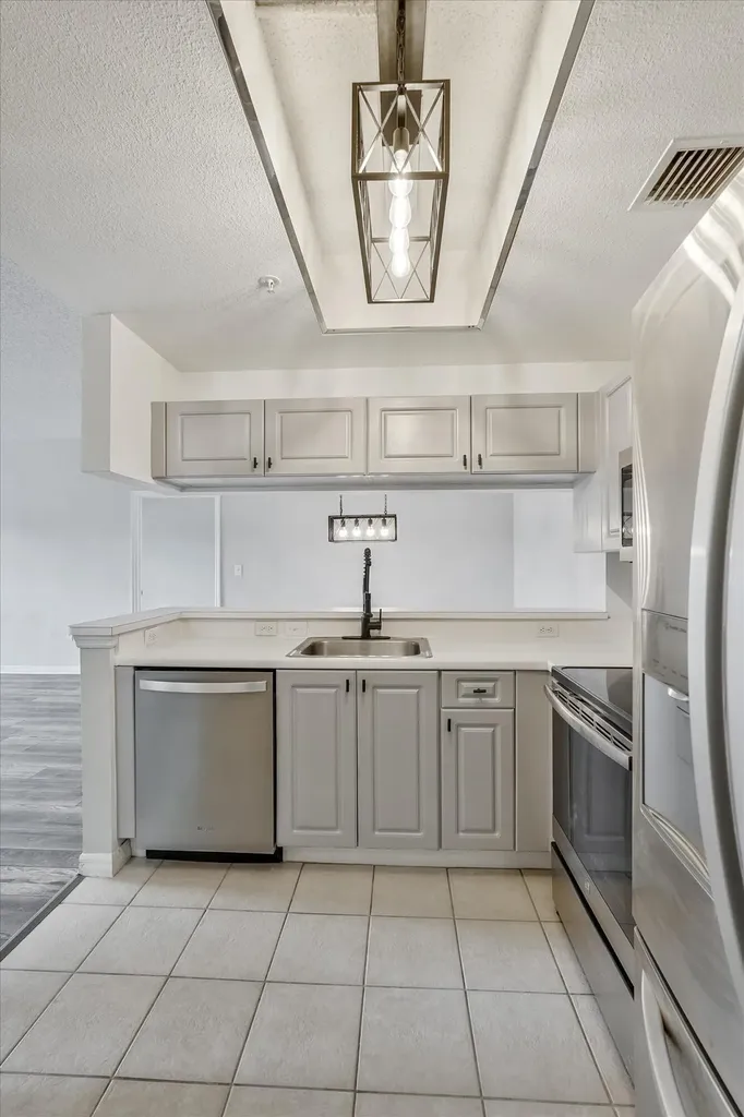 2813 Grande Parkway Palm Beach Gardens FL 33410