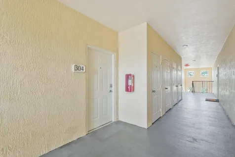 2813 Grande Parkway Palm Beach Gardens FL 33410
