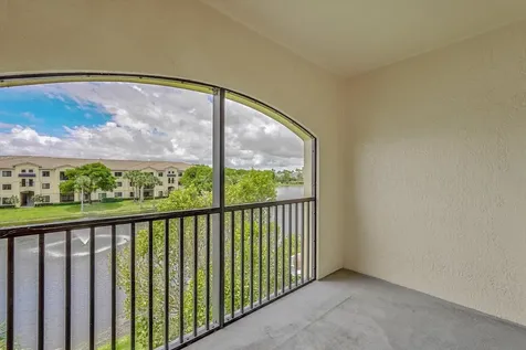2813 Grande Parkway Palm Beach Gardens FL 33410