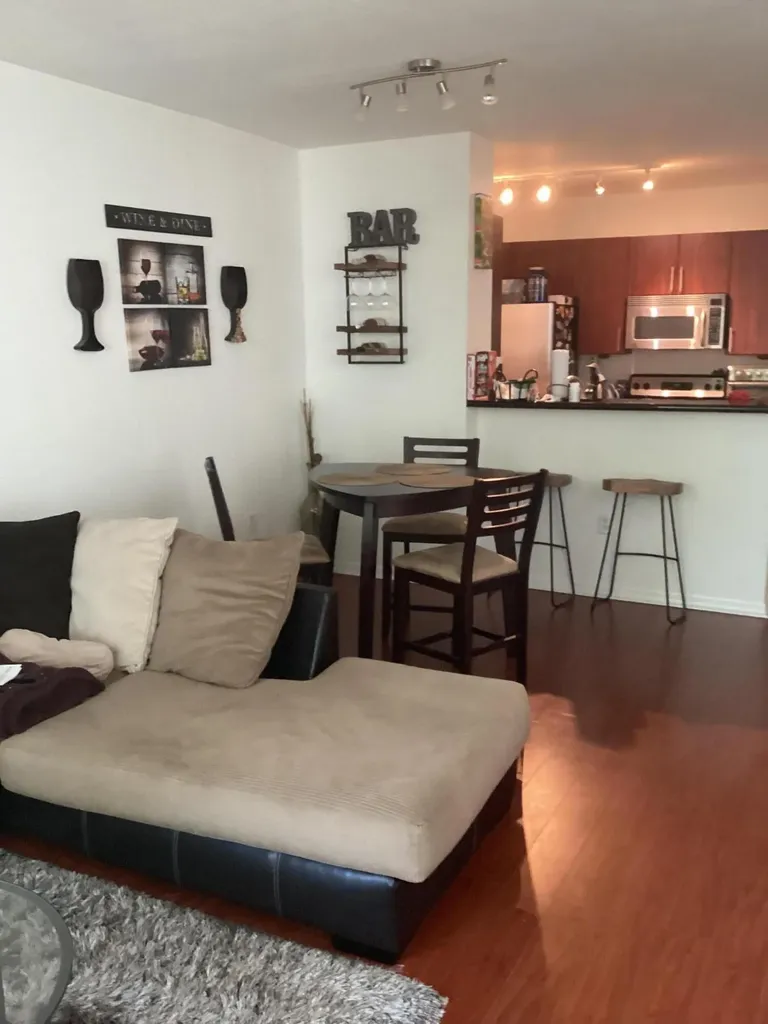 2421 NE 65th Street Fort Lauderdale FL 33308