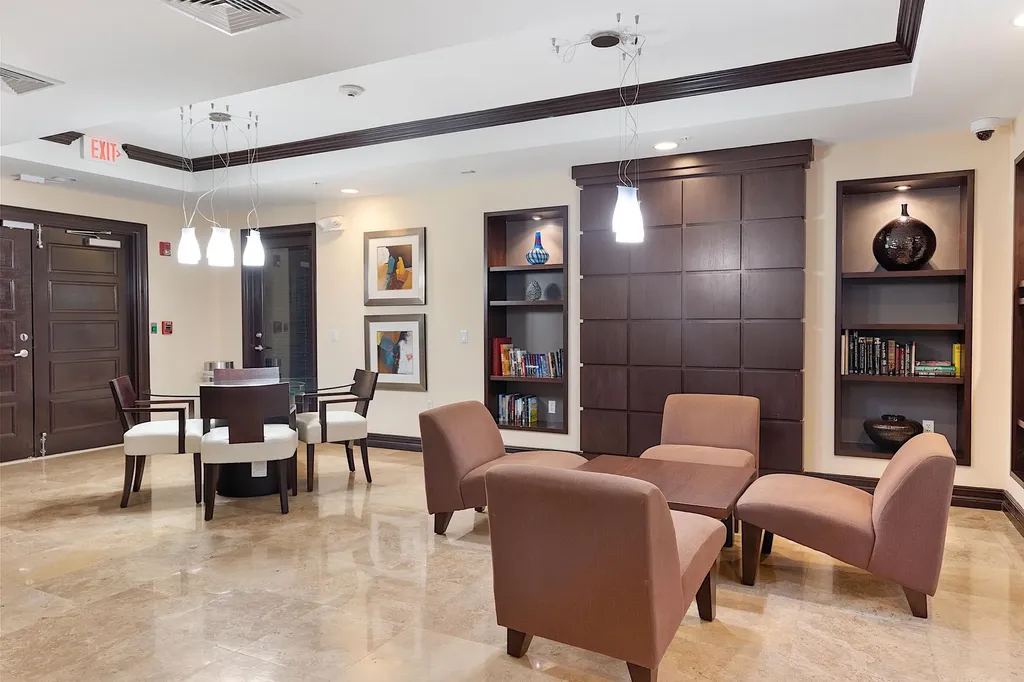 2421 NE 65th Street Fort Lauderdale FL 33308