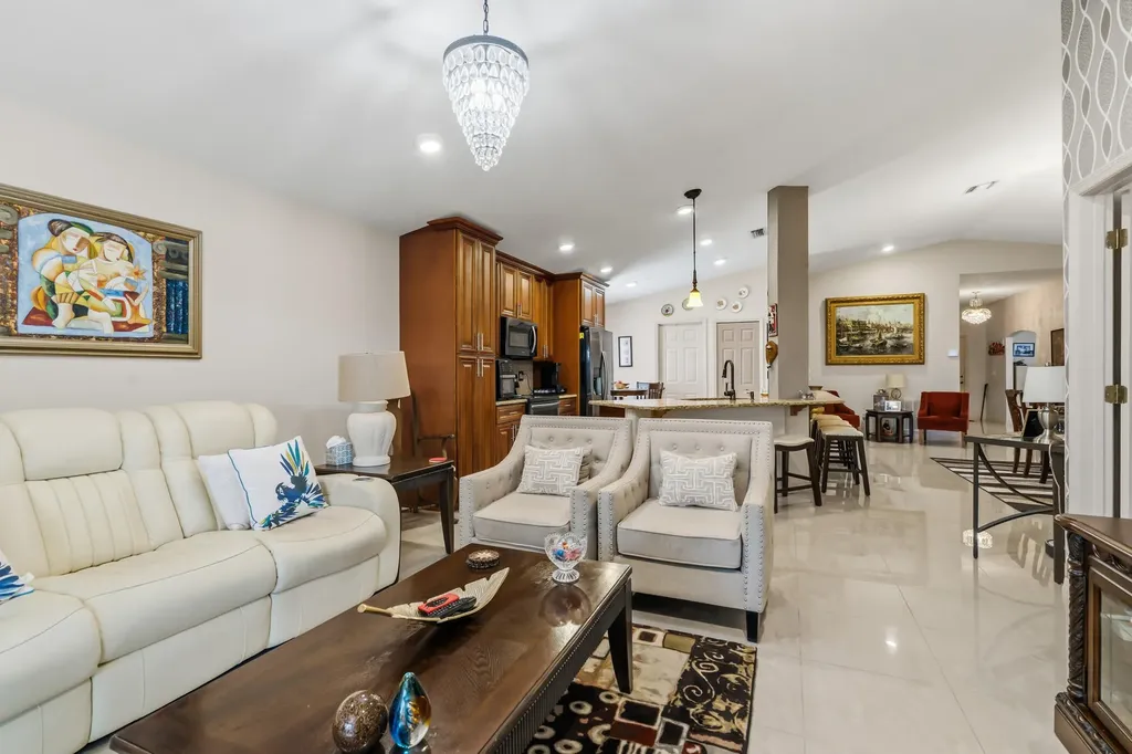 1013 E 13th Square Vero Beach FL 32960