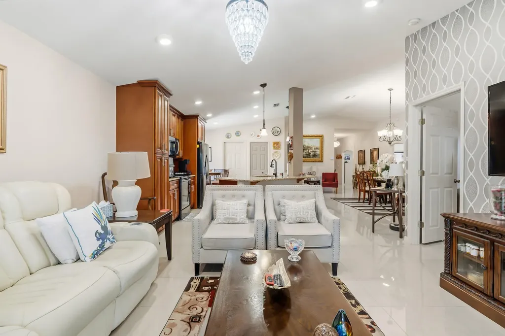 1013 E 13th Square Vero Beach FL 32960