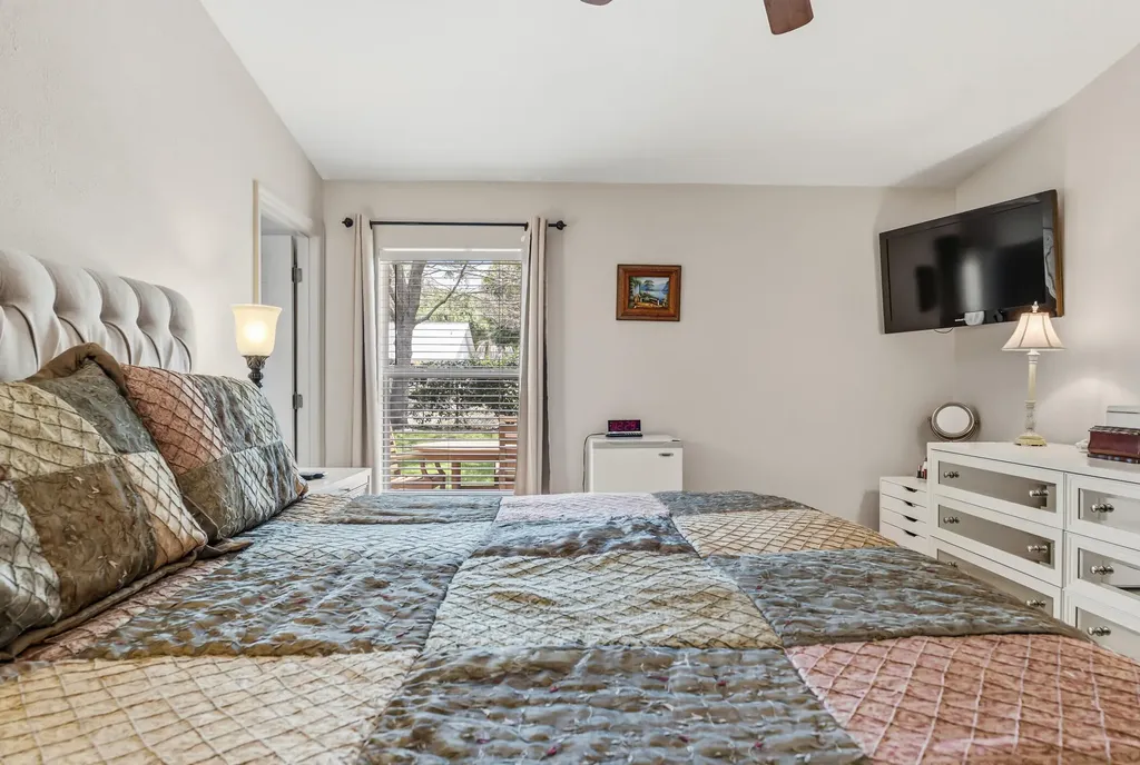 1013 E 13th Square Vero Beach FL 32960