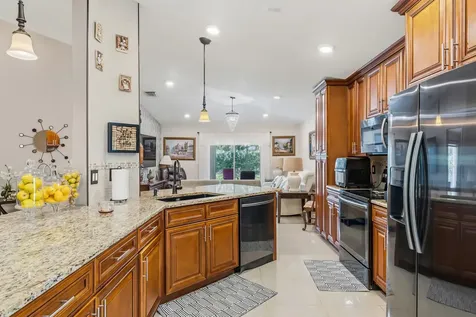 1013 E 13th Square Vero Beach FL 32960