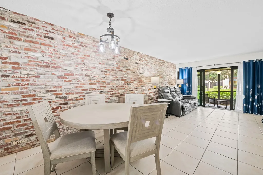 2257 SW 15th Street Deerfield Beach FL 33442