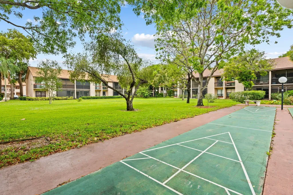 2257 SW 15th Street Deerfield Beach FL 33442