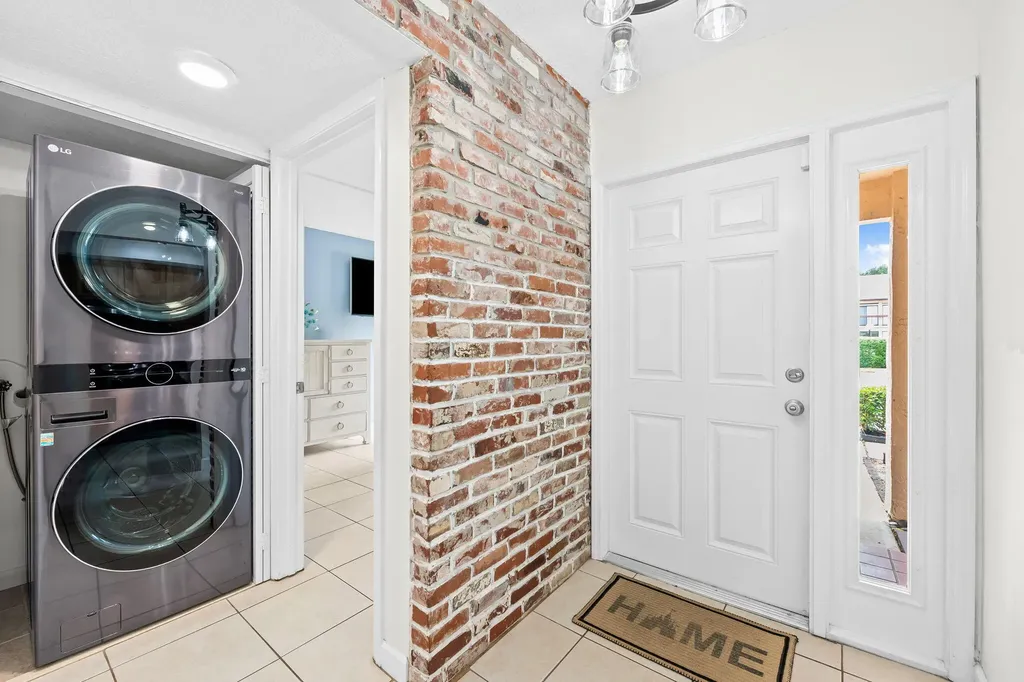2257 SW 15th Street Deerfield Beach FL 33442