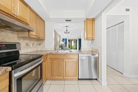 2257 SW 15th Street Deerfield Beach FL 33442