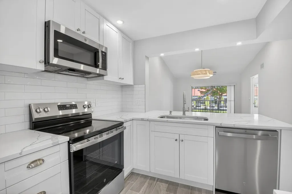 6649 Somerset Drive Boca Raton FL 33433