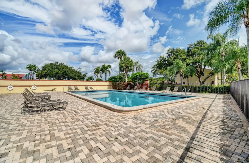 6649 Somerset Drive Boca Raton FL 33433