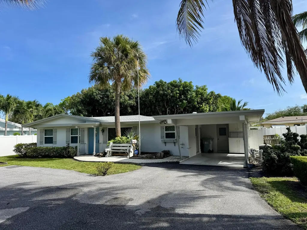 2560 NE 20th Street Pompano Beach FL 33062