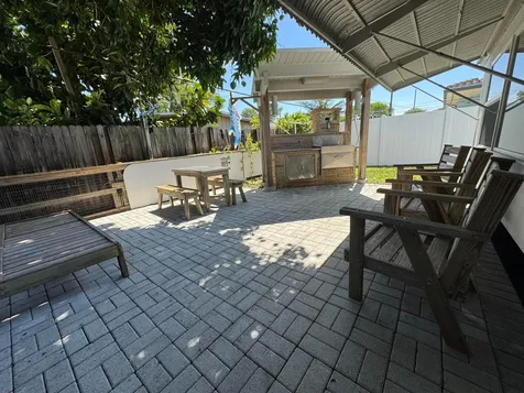 2560 NE 20th Street Pompano Beach FL 33062