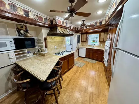 2560 NE 20th Street Pompano Beach FL 33062