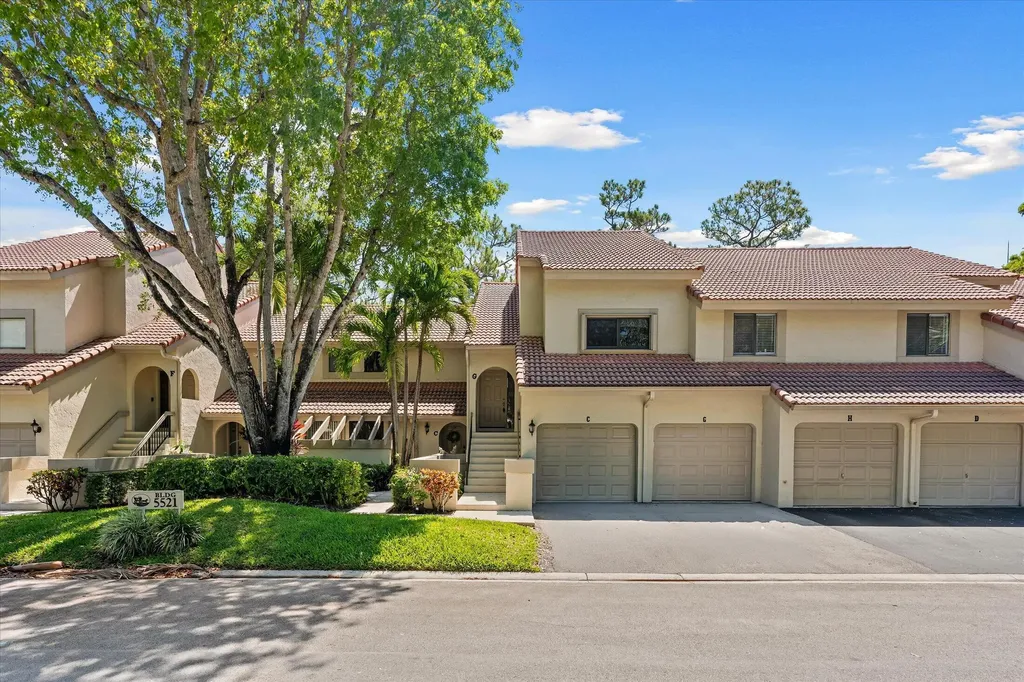 5521 Coach House Circle Boca Raton FL 33486