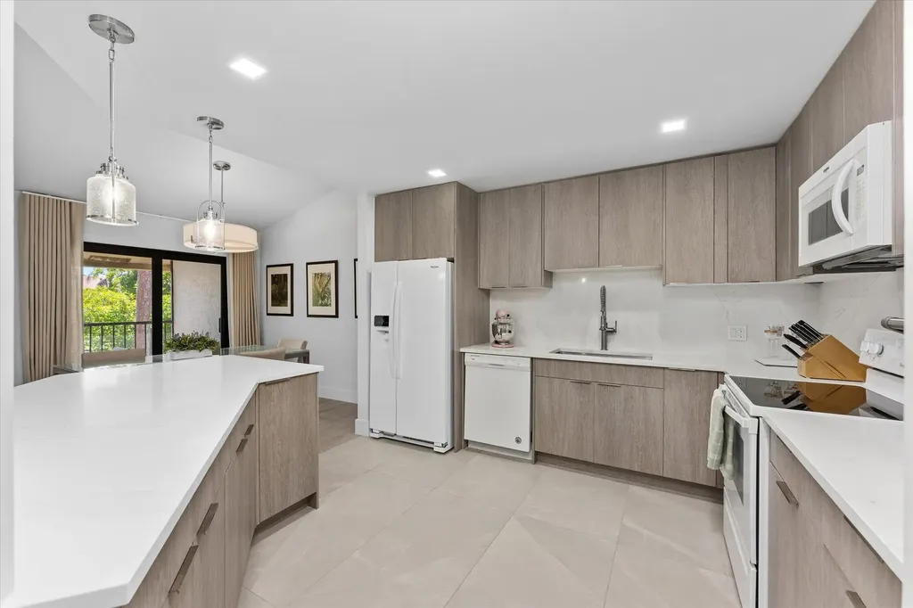 5521 Coach House Circle Boca Raton FL 33486