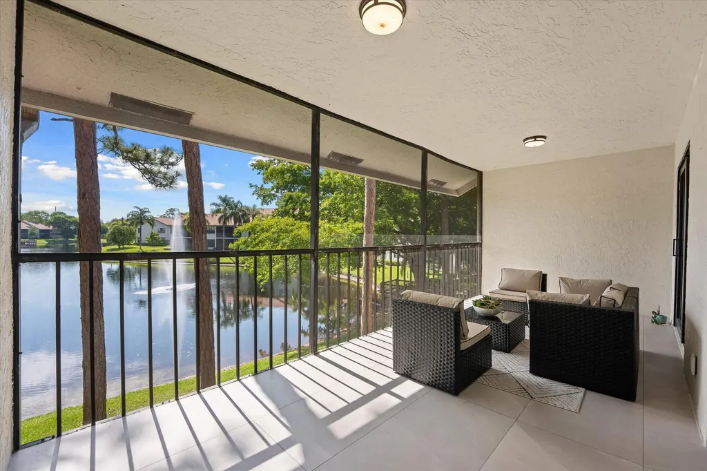 5521 Coach House Circle Boca Raton FL 33486