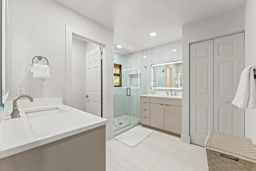5521 Coach House Circle Boca Raton FL 33486