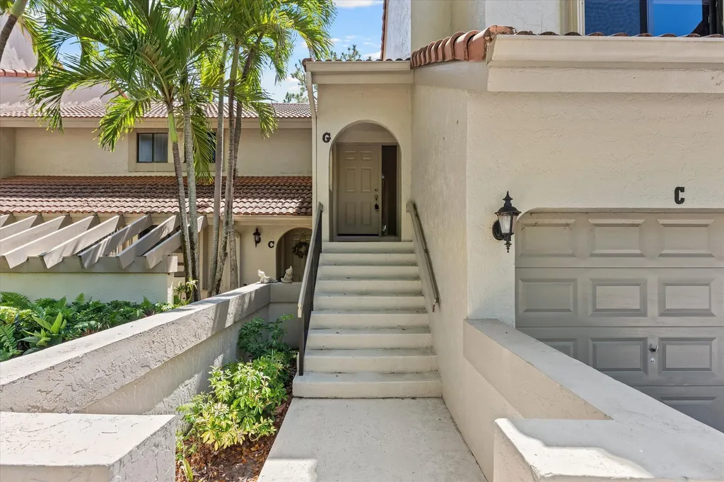 5521 Coach House Circle Boca Raton FL 33486