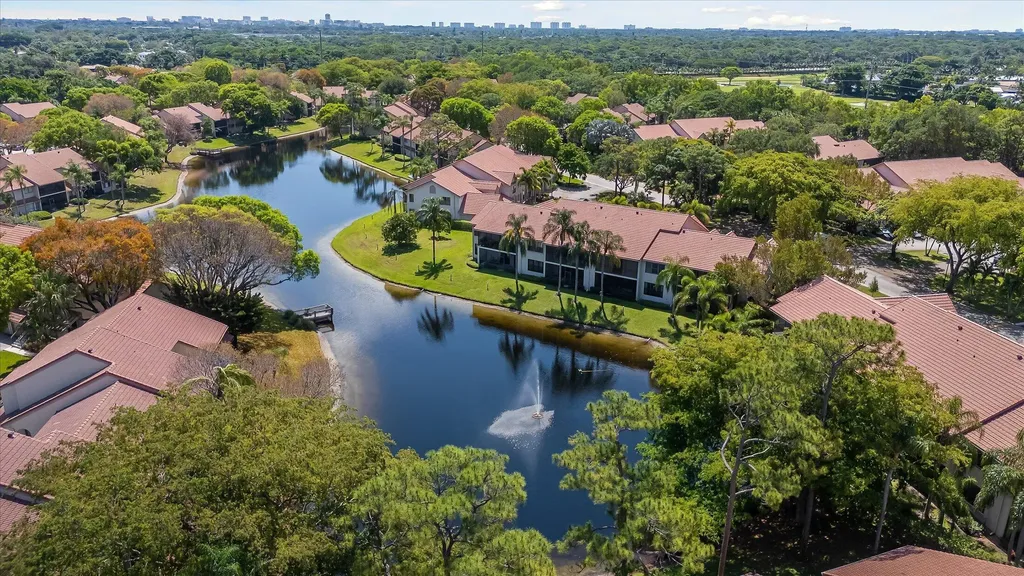 5521 Coach House Circle Boca Raton FL 33486