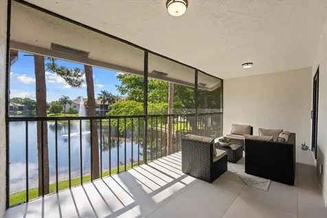 5521 Coach House Circle Boca Raton FL 33486