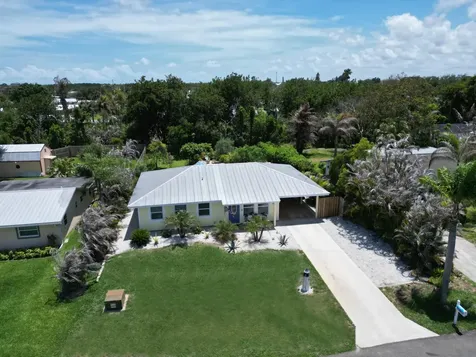 8704 SE Jardin Street Hobe Sound FL 33455