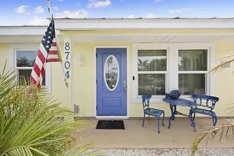 8704 SE Jardin Street Hobe Sound FL 33455