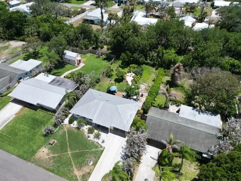 8704 SE Jardin Street Hobe Sound FL 33455