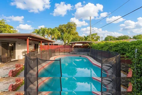 4841 NW 19th Street Lauderhill FL 33313