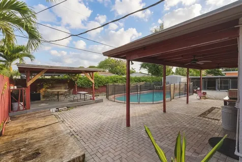 4841 NW 19th Street Lauderhill FL 33313