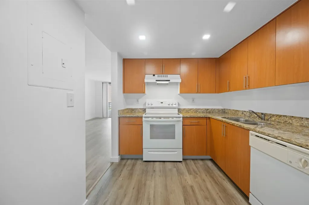 3300 NE 192nd Street Aventura FL 33180
