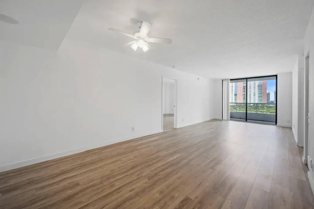 3300 NE 192nd Street Aventura FL 33180