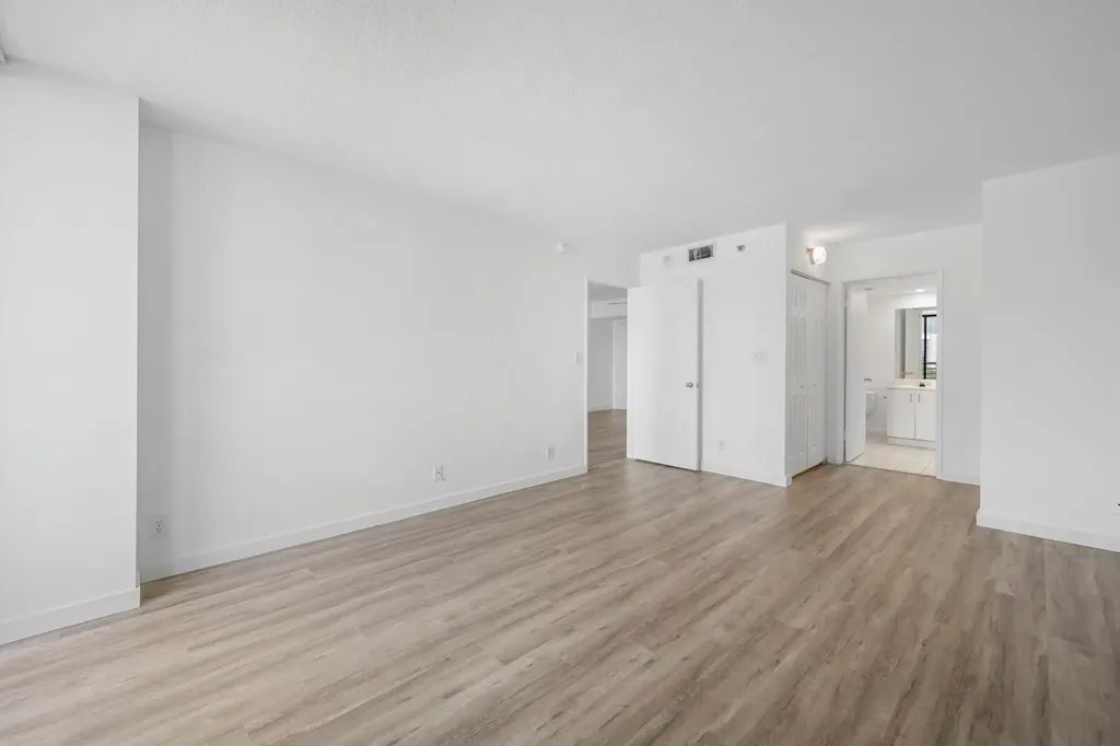 3300 NE 192nd Street Aventura FL 33180