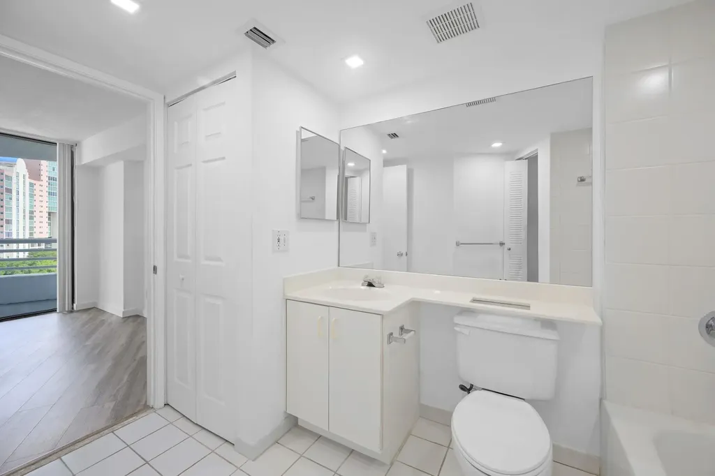 3300 NE 192nd Street Aventura FL 33180