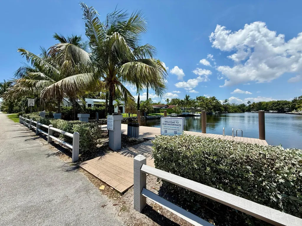 917 NE 18th Street Fort Lauderdale FL 33305