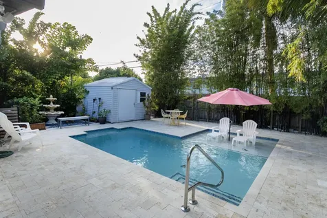 917 NE 18th Street Fort Lauderdale FL 33305