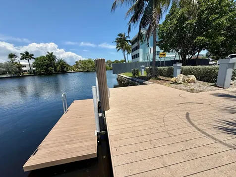 917 NE 18th Street Fort Lauderdale FL 33305