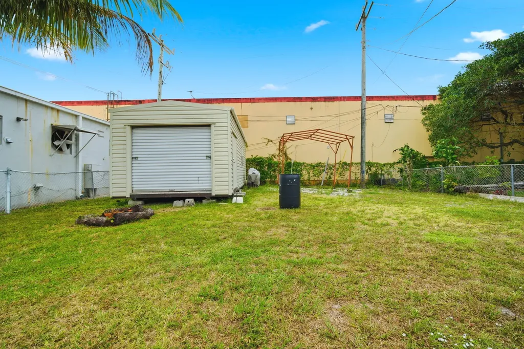 2120 Taylor Street Hollywood FL 33020