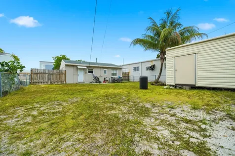 2120 Taylor Street Hollywood FL 33020
