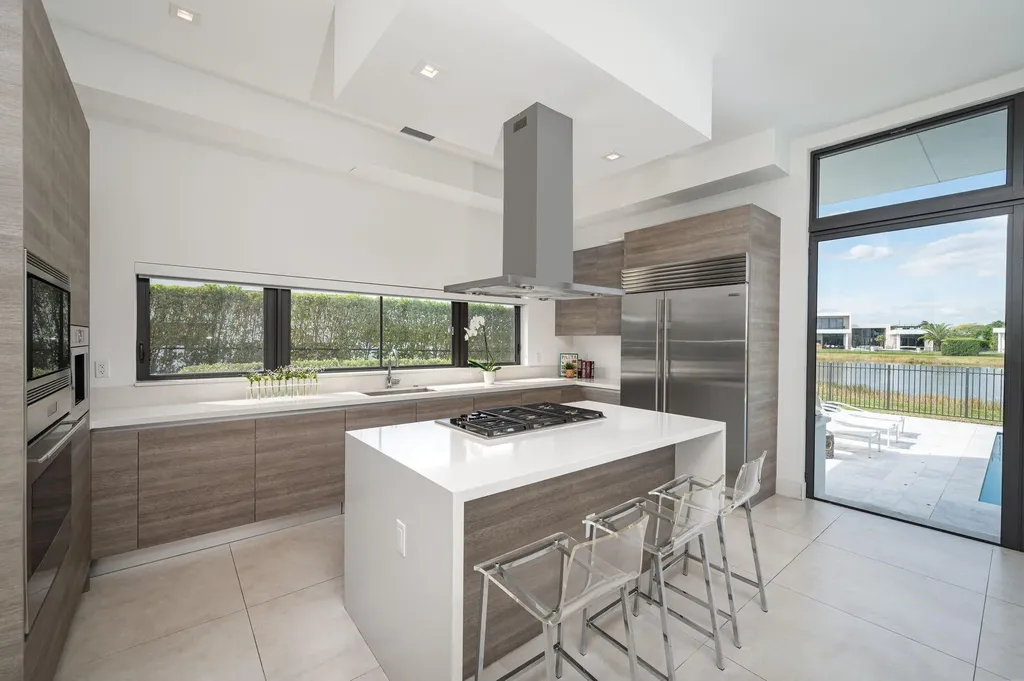 16553 Botaniko Drive S Weston FL 33326