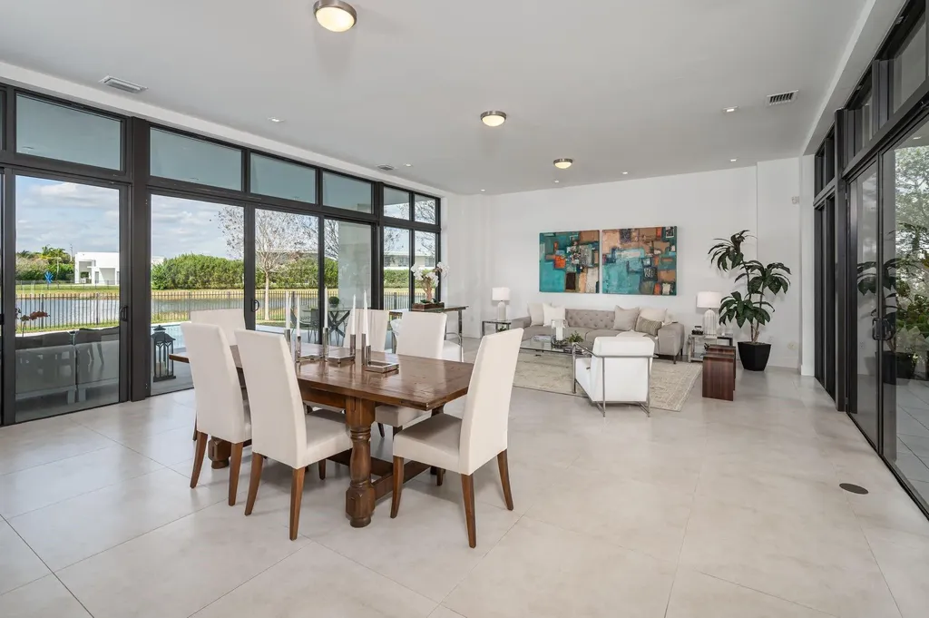 16553 Botaniko Drive S Weston FL 33326